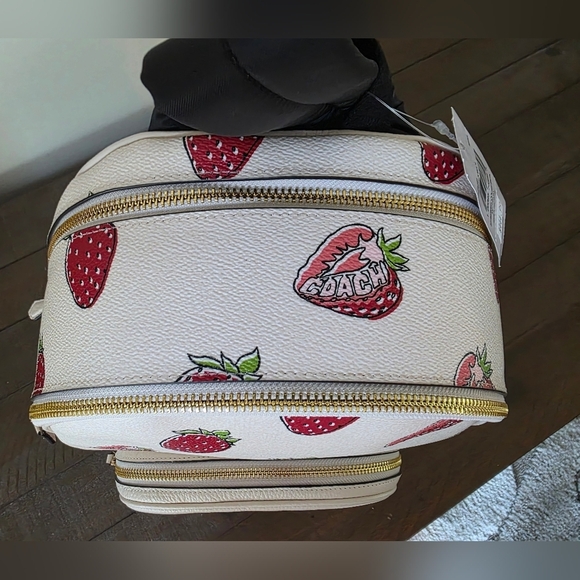 NWT Coach Court Backpack In Signature Canvas Strawberry Print - Picture 6 of 16